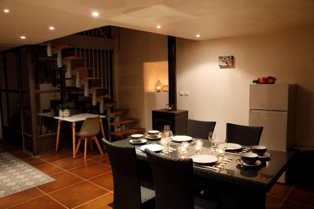 Maison De Charme Renovee Villa คุคุรง ภายนอก รูปภาพ
